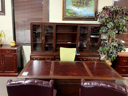 Lindsey's Office Furniture