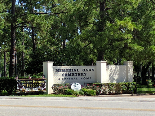 Memorial Oaks Funeral Home & Cemetery